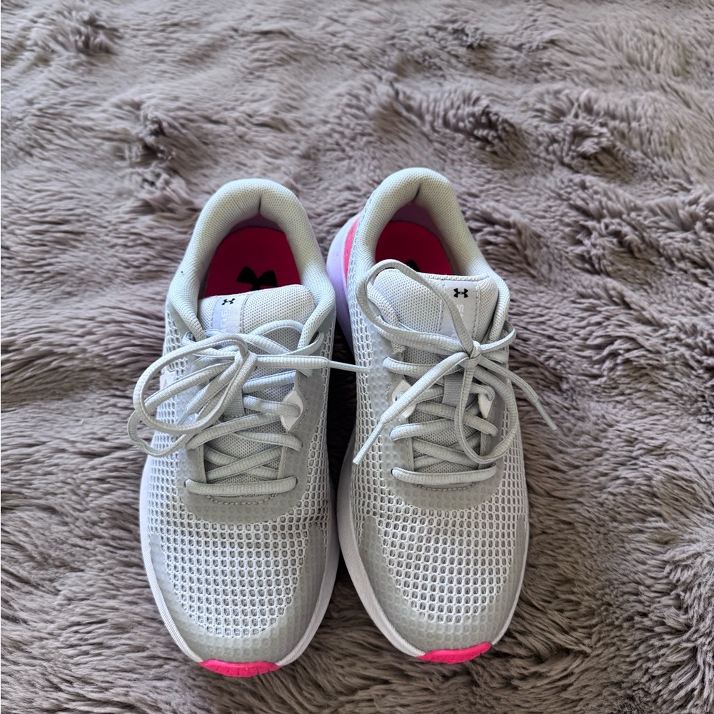 Under Armour Women's Surge 3